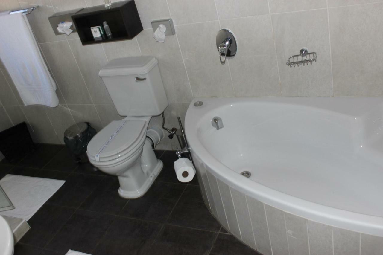 The Lapha Guesthouse & Conference Centre Dundee Room photo